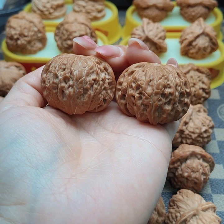 文玩核桃吊坠吔***街38磨盘
