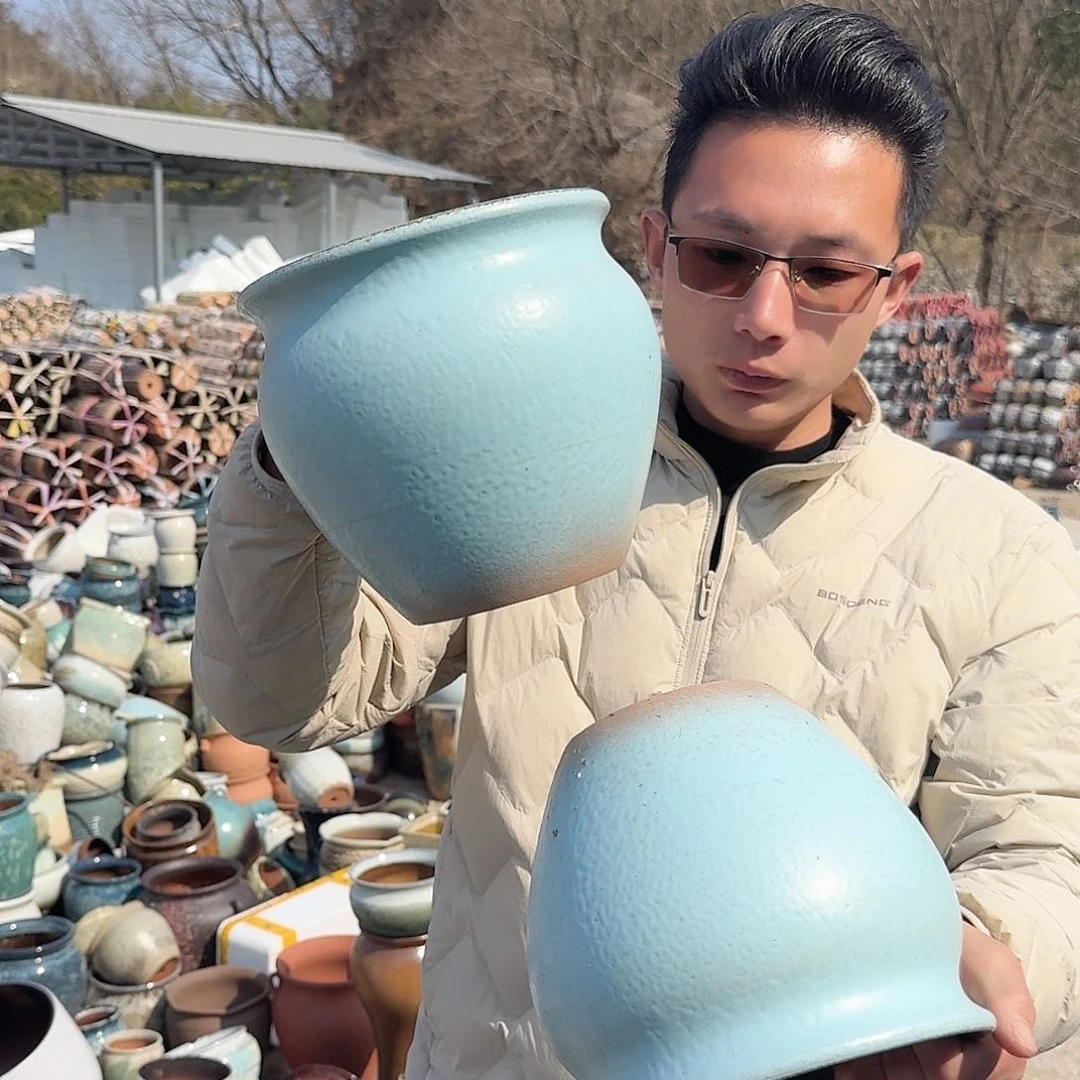 紫砂花盆口19高18（两个蓝浅胖子