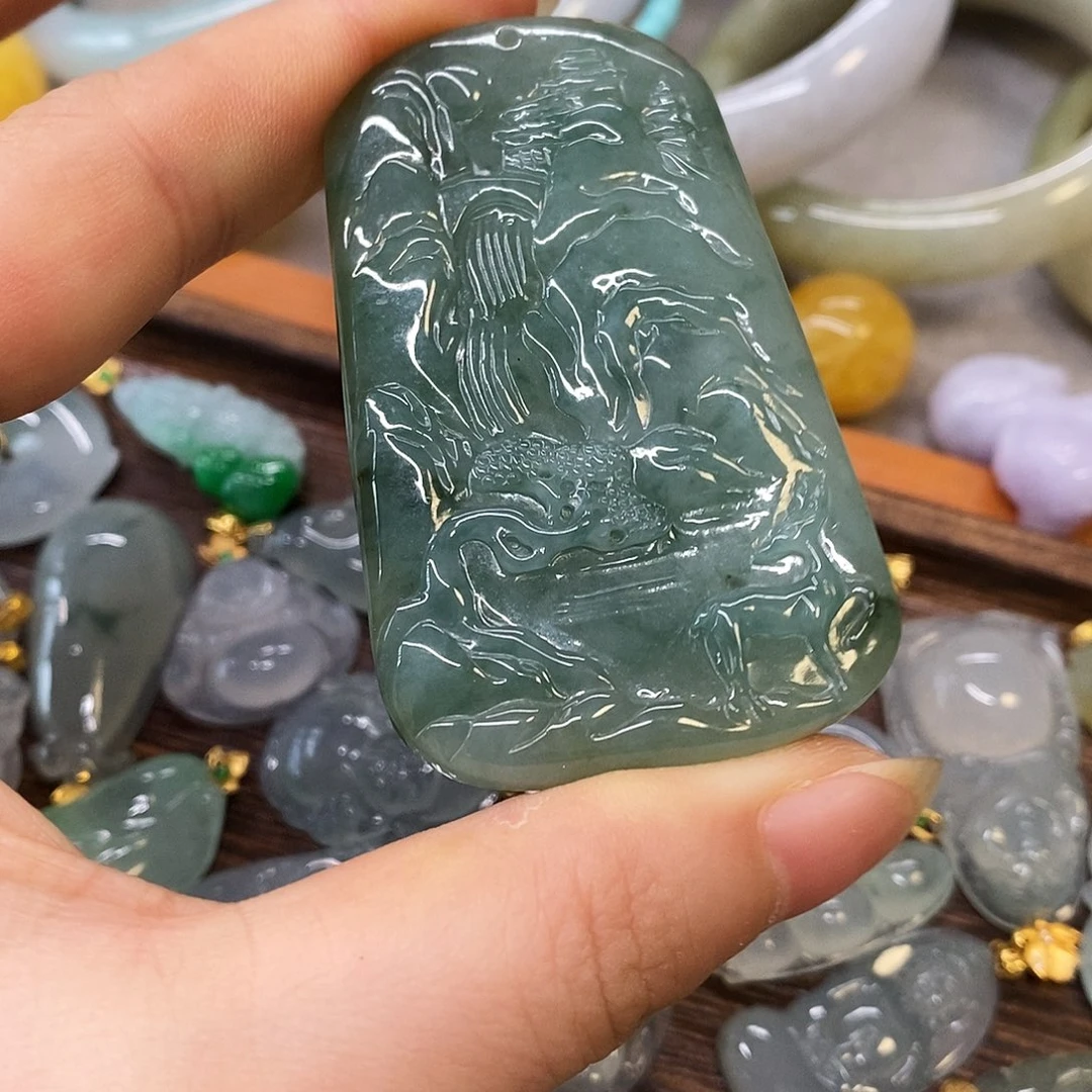 翡翠挂件未镶嵌翡翠挂件