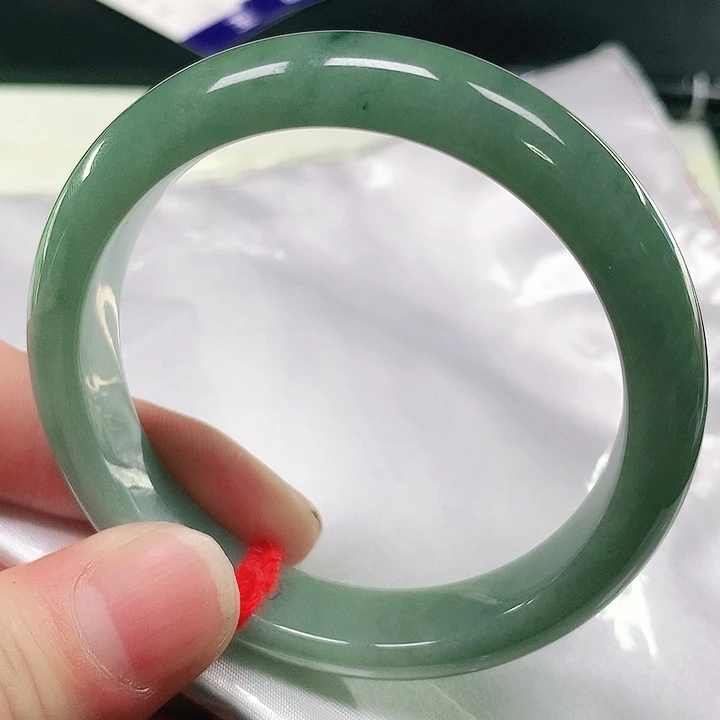 翡翠手镯（圆镯）未镶嵌天然翡翠手镯