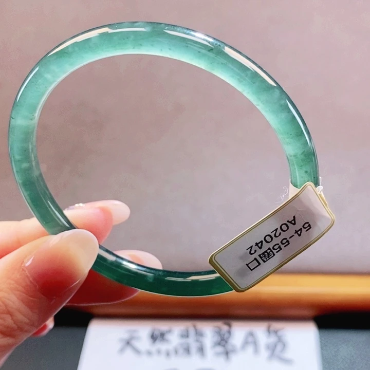 翡翠未镶嵌手镯翡翠手镯7