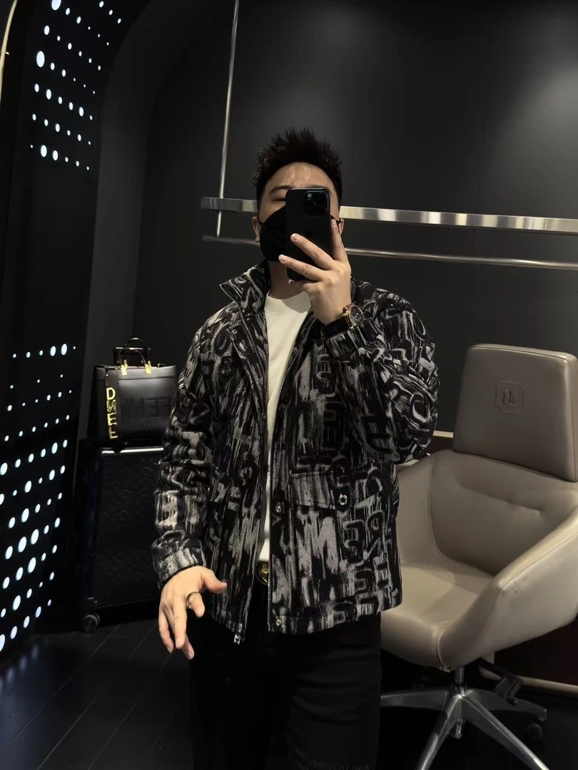 【马哥严选】潮款白鸭绒时尚提花夹克外套冬季新款保暖轻薄羽绒服