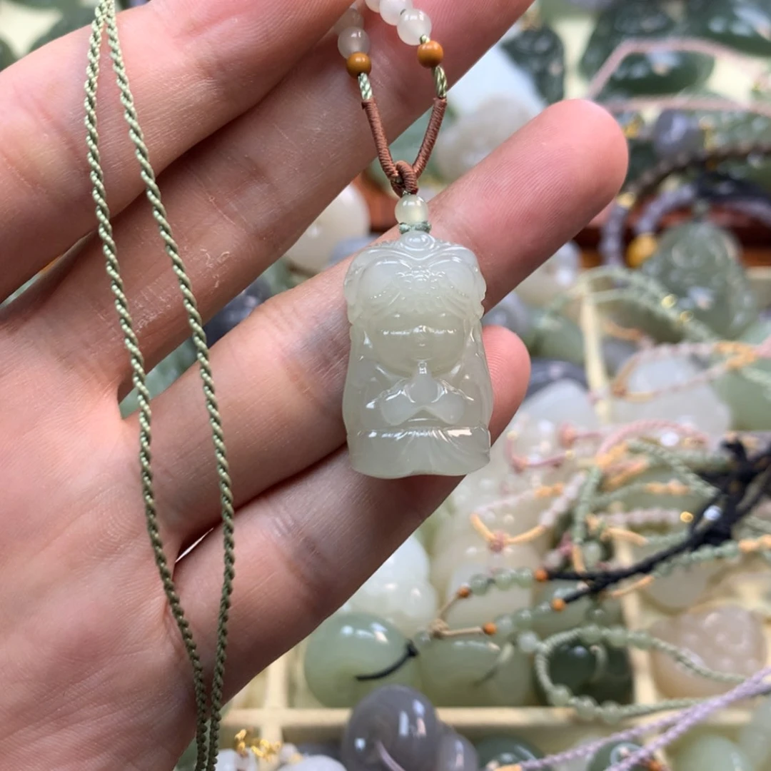 【闪购商品】颈饰未镶嵌和田玉