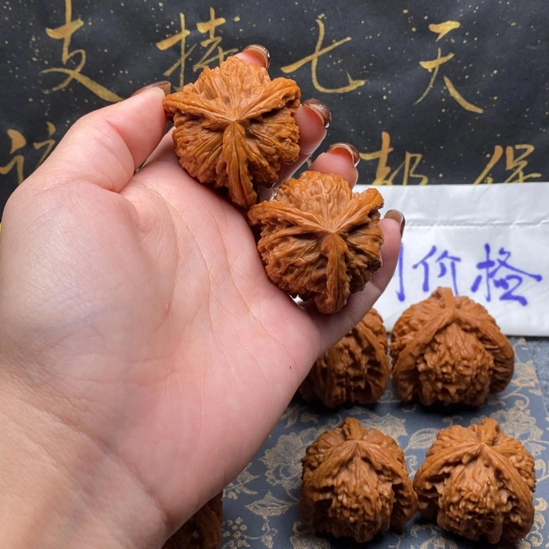 吊坠文玩核桃涛**酒白狮子