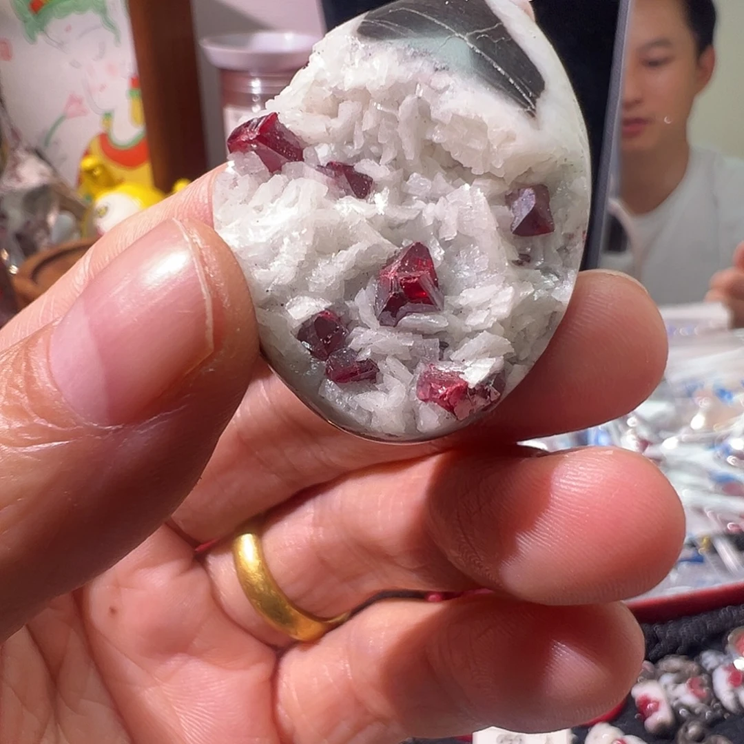 天然辰砂马仙溪多晶体矿标