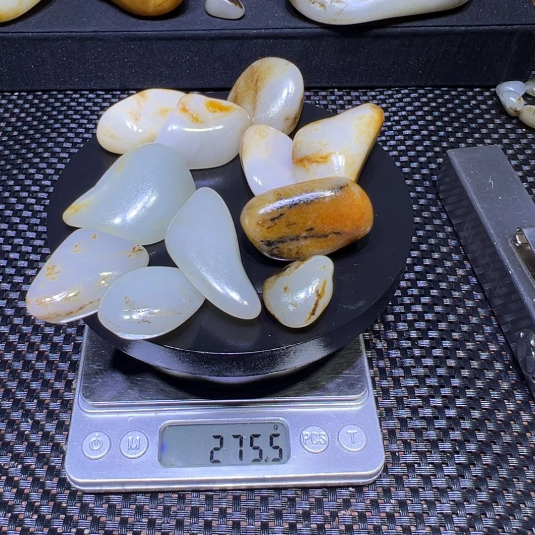 和田玉（子料）未镶嵌吊坠(不含链)275克