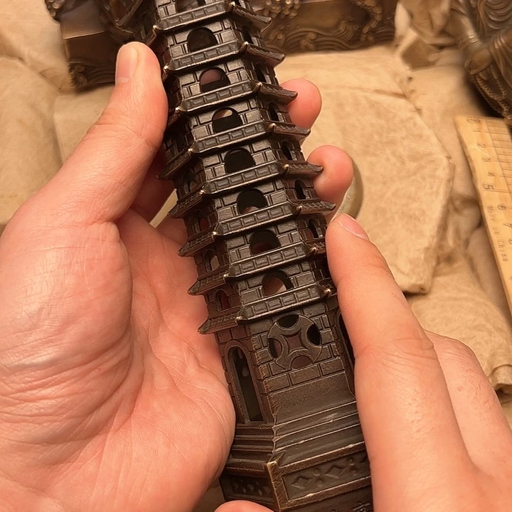 文玩铜器做工精良