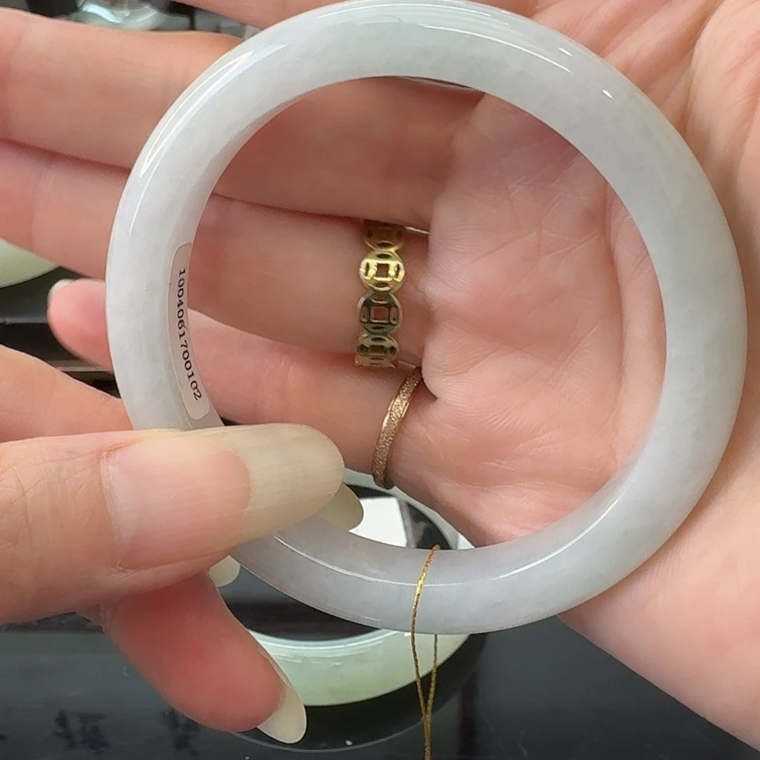 翡翠手镯未镶嵌天然翡翠饰品带证书