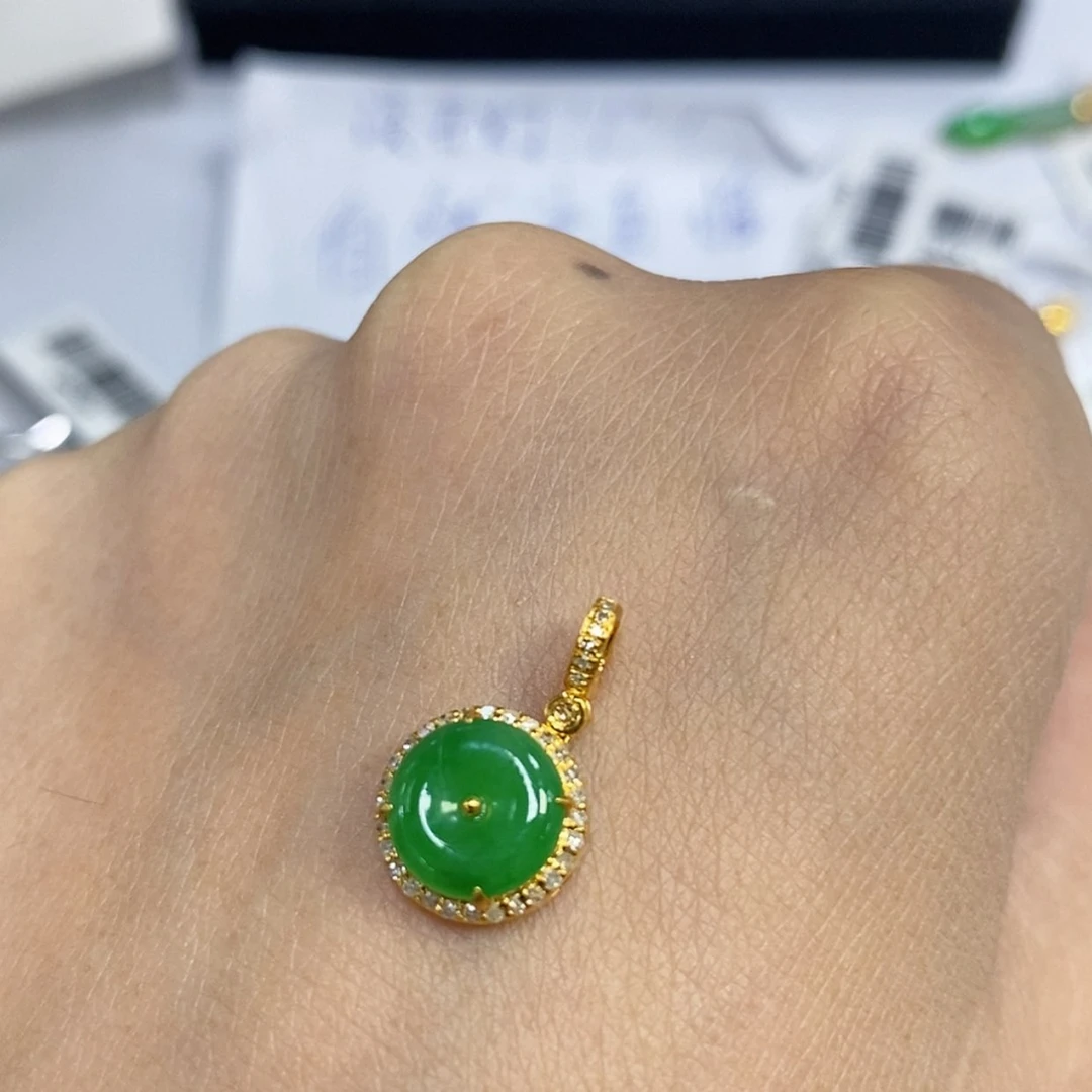 【闪购商品】吊坠(不含链)18K金镶嵌翡翠吊坠