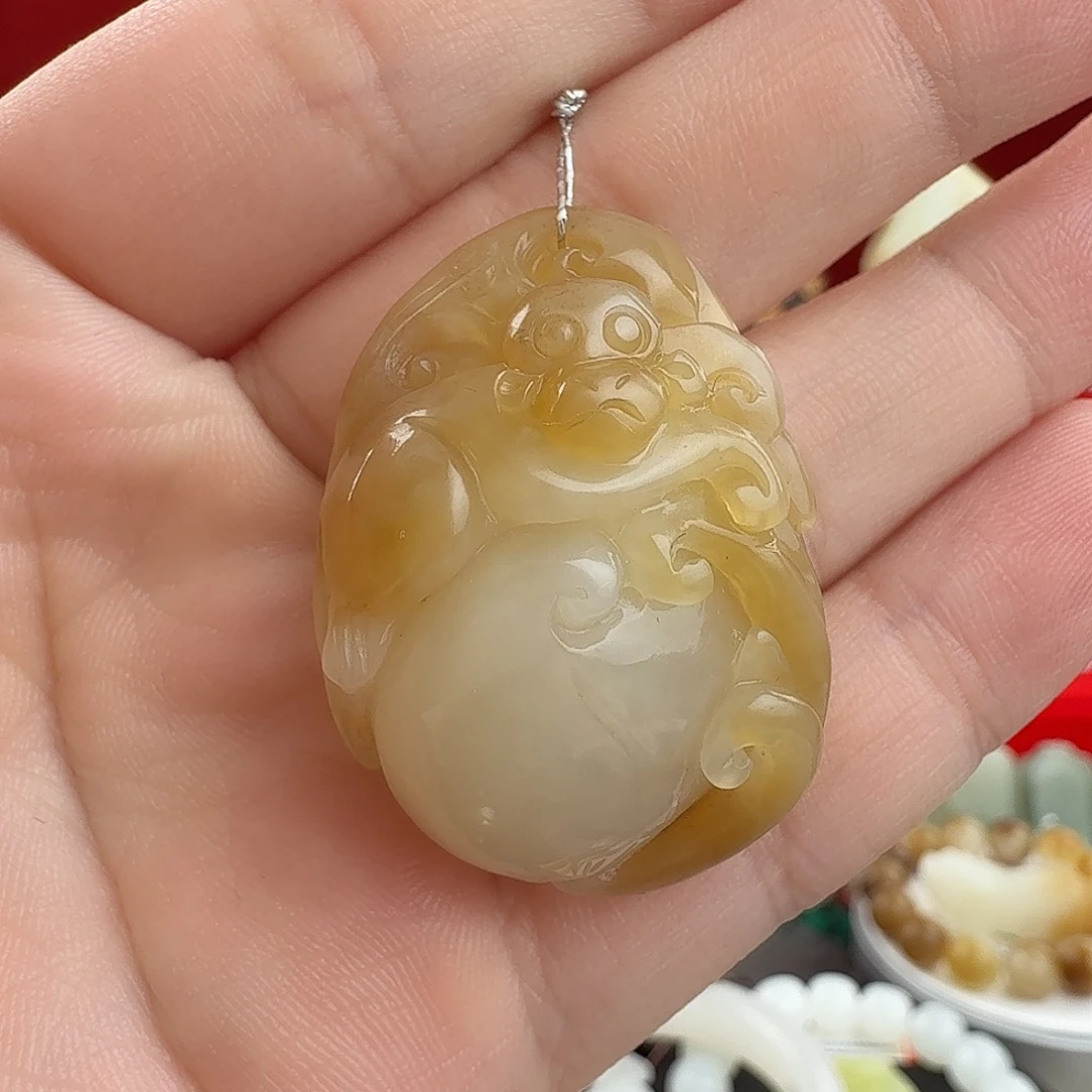 和田玉（糖玉）未镶嵌颈饰