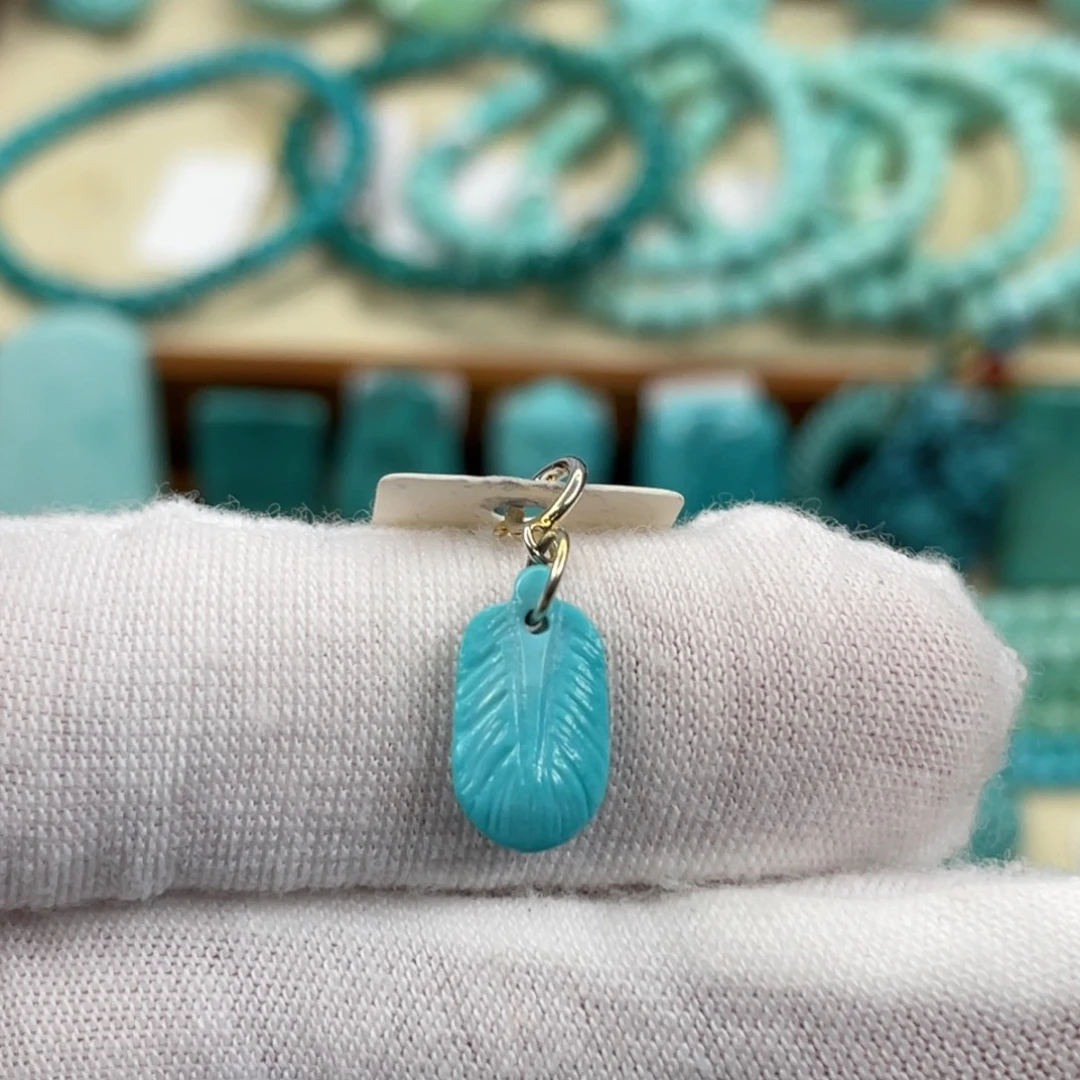 绿松石未镶嵌挂件