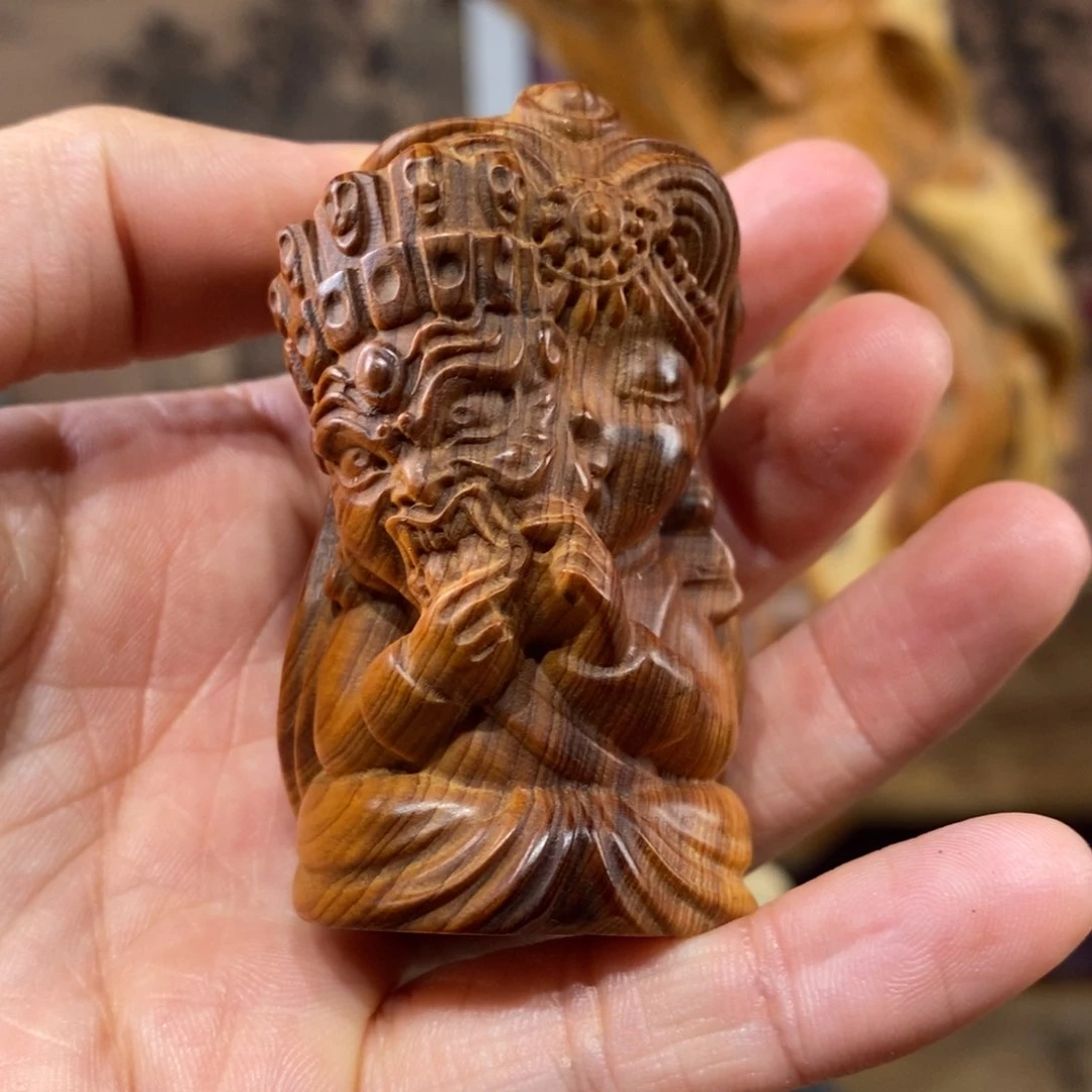 柏木（崖柏）崖柏。  