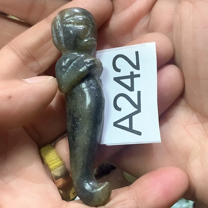 和田玉颈饰未镶嵌新****器