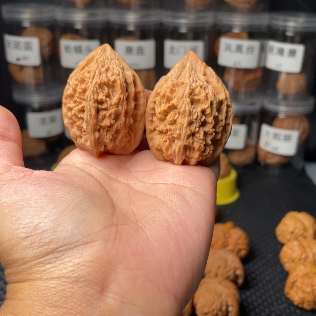 文玩核桃吊坠38大孤石