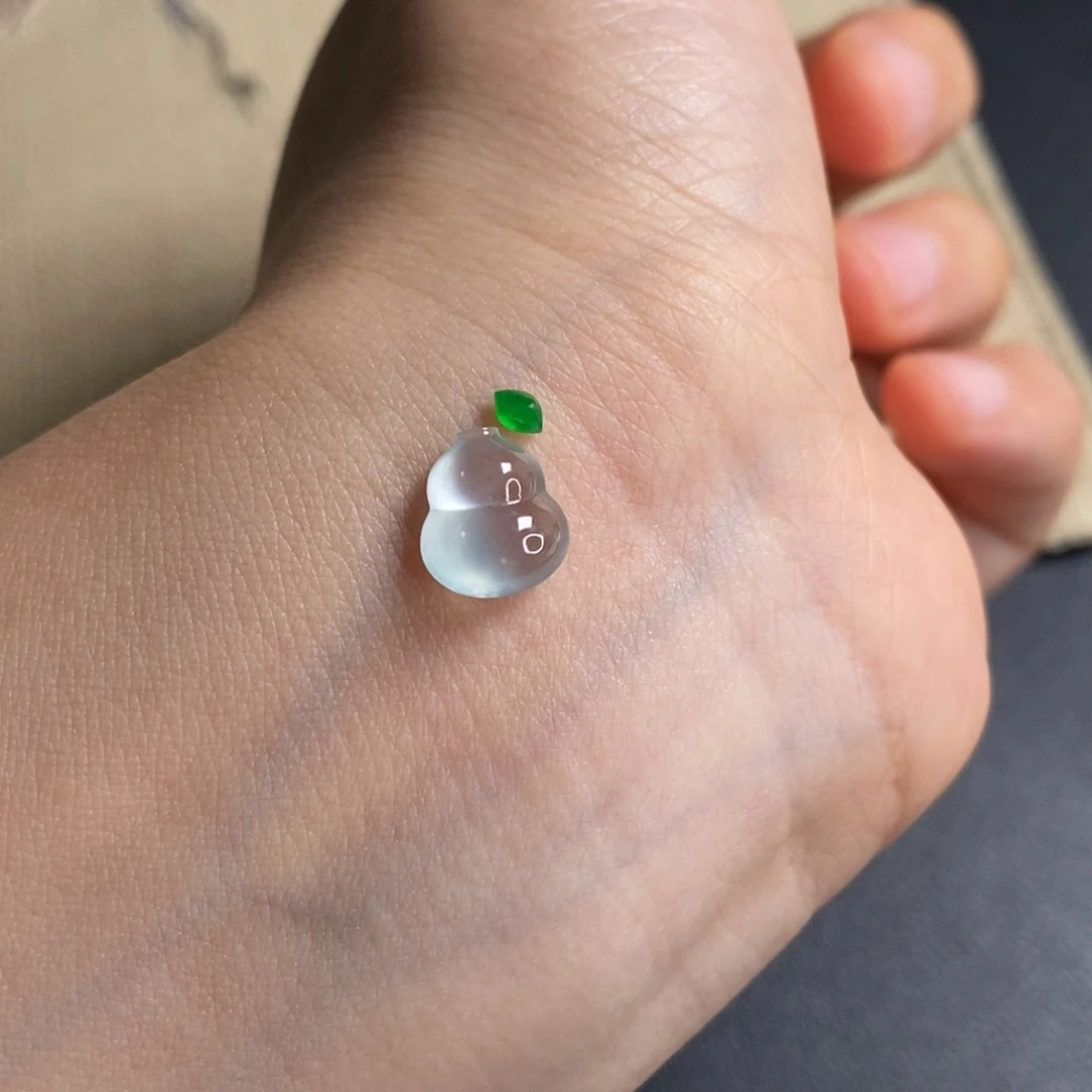 翡翠未镶嵌颈饰缅料