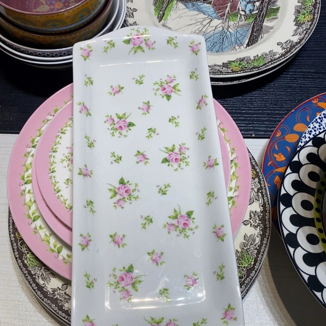 小***兰瓷玫瑰小花长盘一个