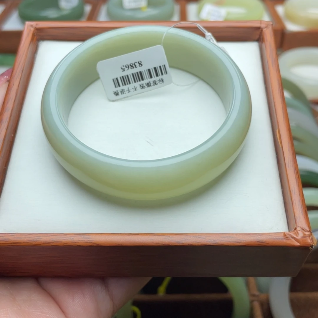 【闪购商品】和田玉手镯未镶嵌56.6