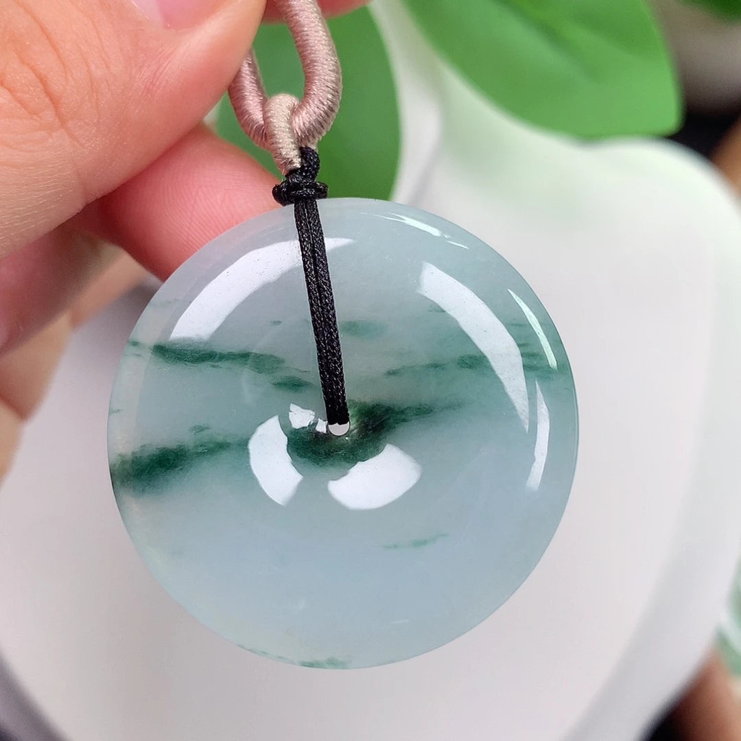 颈饰未镶嵌翡翠平安扣 35.5x5.7mm