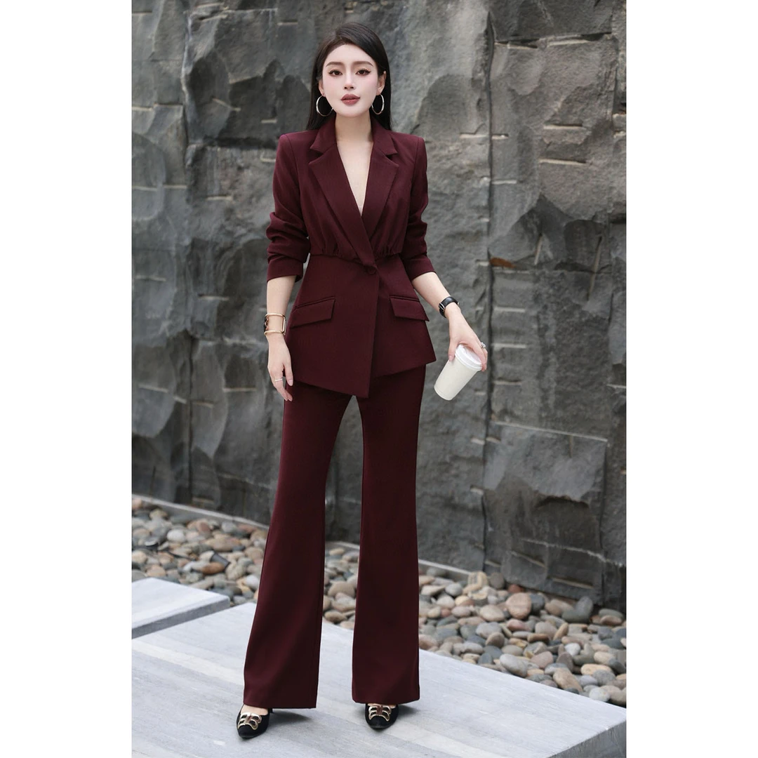 2025早秋新款优雅法式气质修身显瘦设计感收腰女神范套装两件套潮