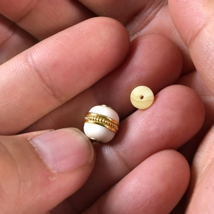 蜜蜡未镶嵌珠宝奇石