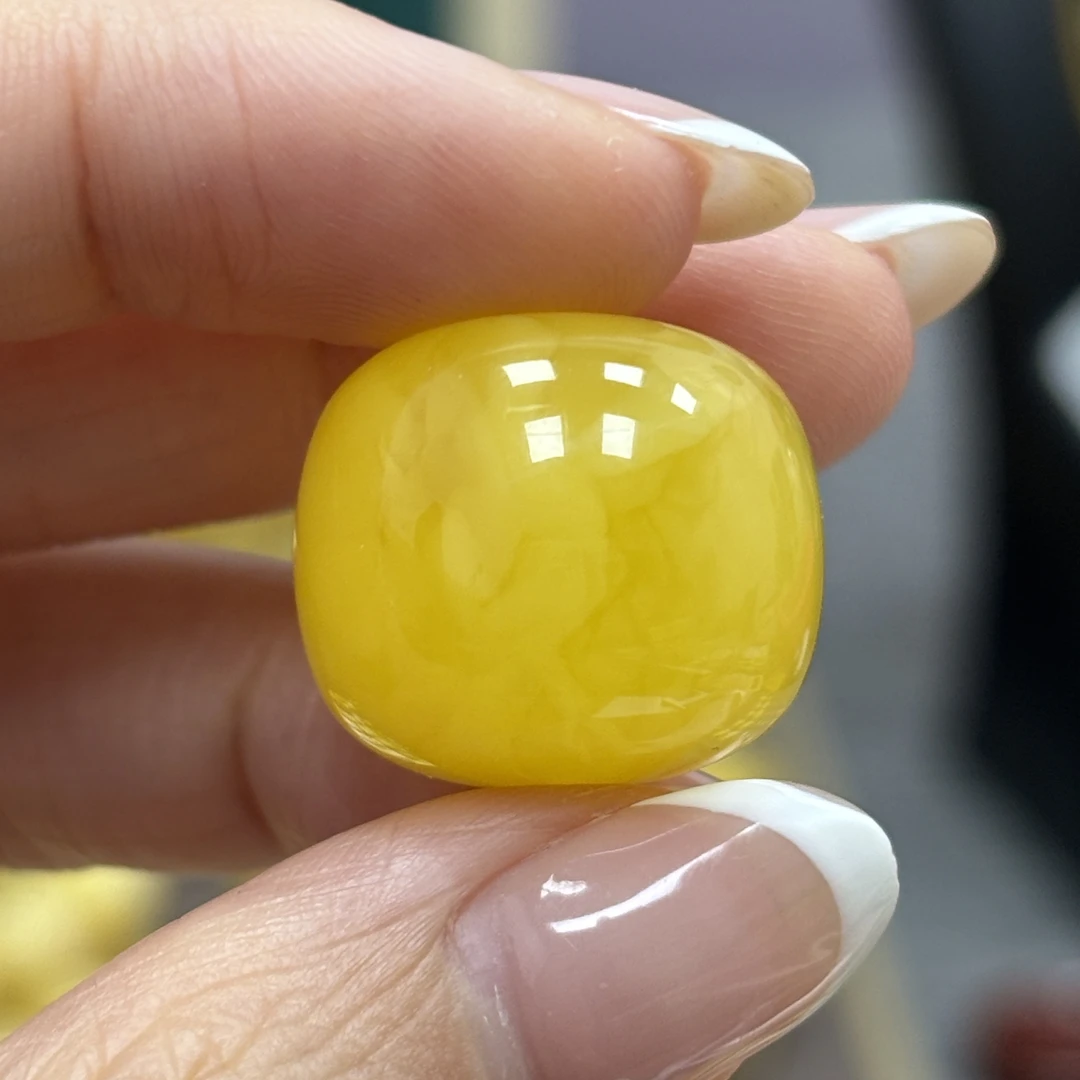 19.6*17.0mm焦皮· 小妖珠宝天然原矿琥珀蜜蜡