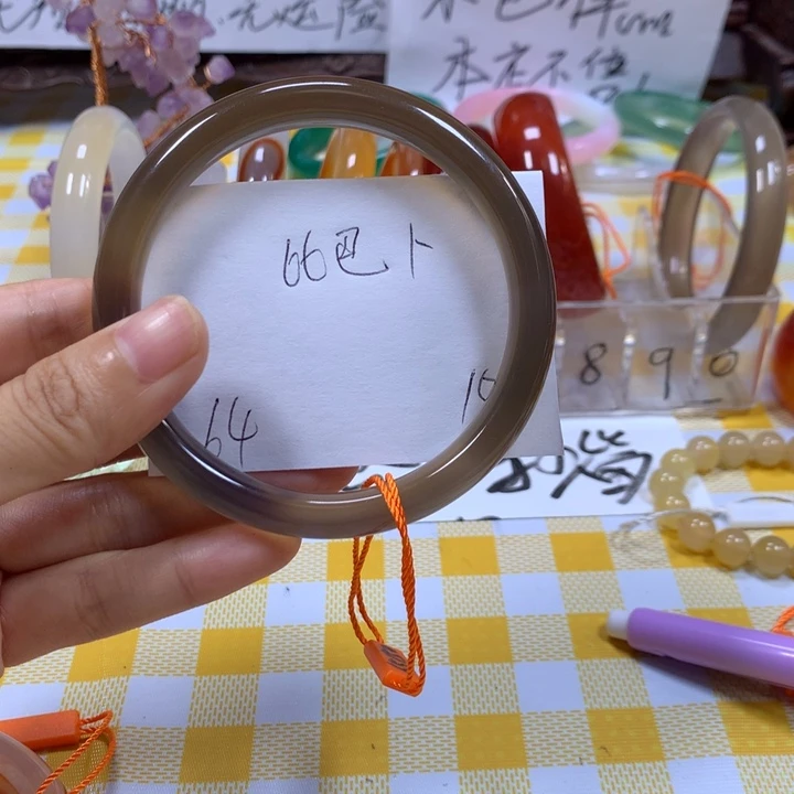 玛瑙/玉髓手镯未镶嵌
