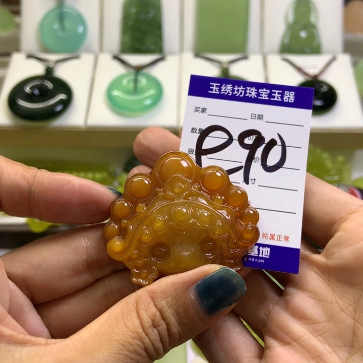 【闪购商品】蛇纹石玉未镶嵌颈饰