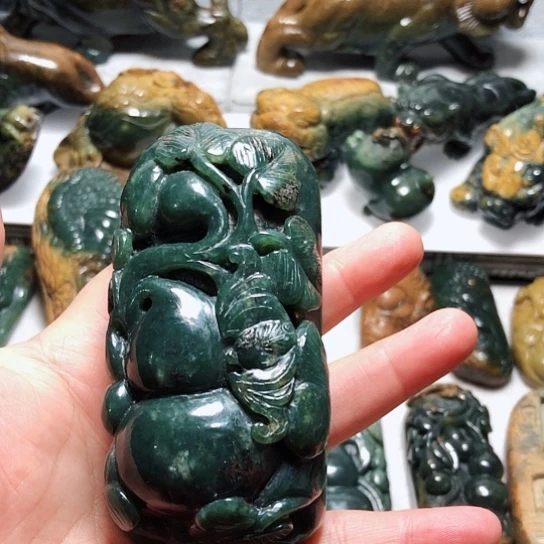 岫岩河磨玉（透闪石质玉）把件未镶嵌J****i