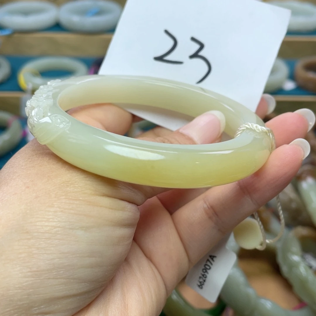 未镶嵌手镯和田玉圈口63