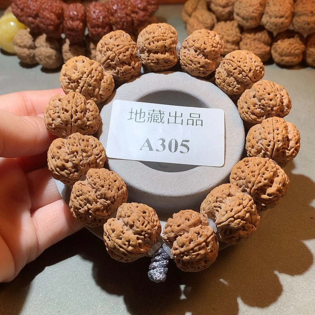 金刚菩提手串24尺寸龙骨梅花