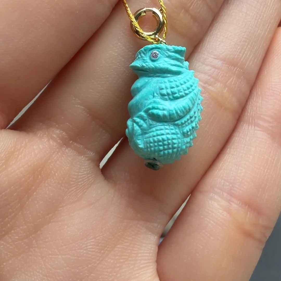 绿松石未镶嵌颈饰