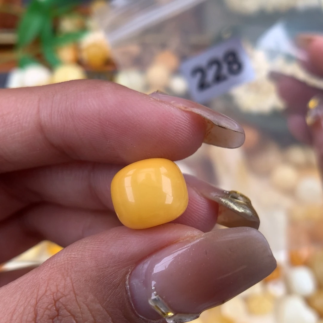 琥珀珠宝奇石未镶嵌11.5