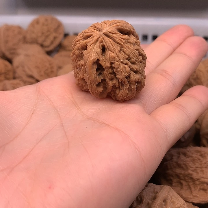 鸿***吊坠文玩核桃文玩核桃