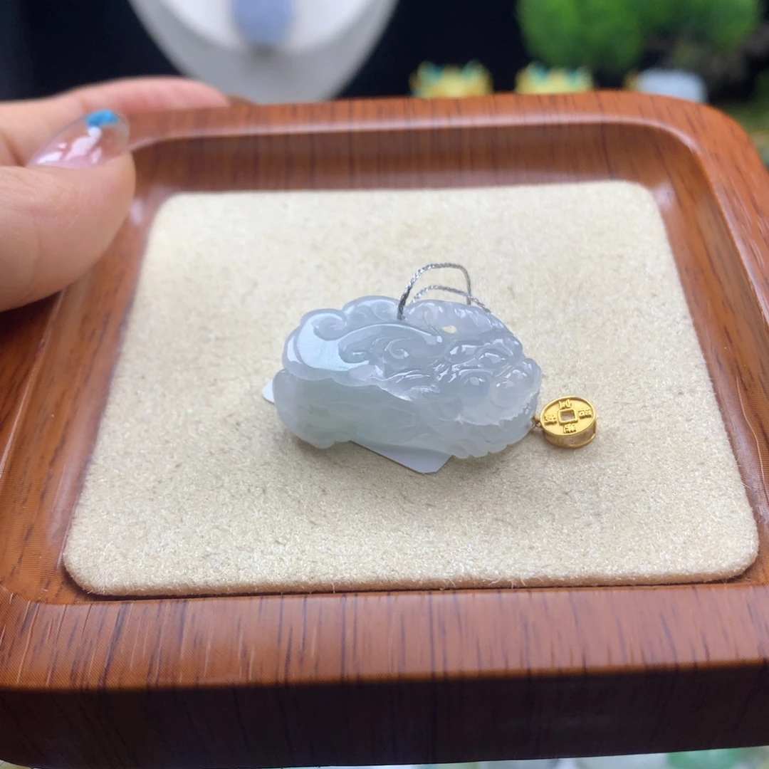 翡翠未镶嵌颈饰10