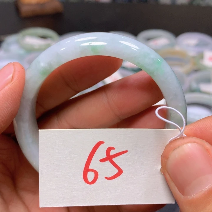 翡翠手镯未镶嵌155558888888888