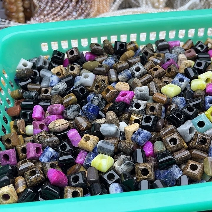 玛瑙/玉髓未镶嵌珠宝半成品20个12mm左右多宝天然石大孔珠随机发