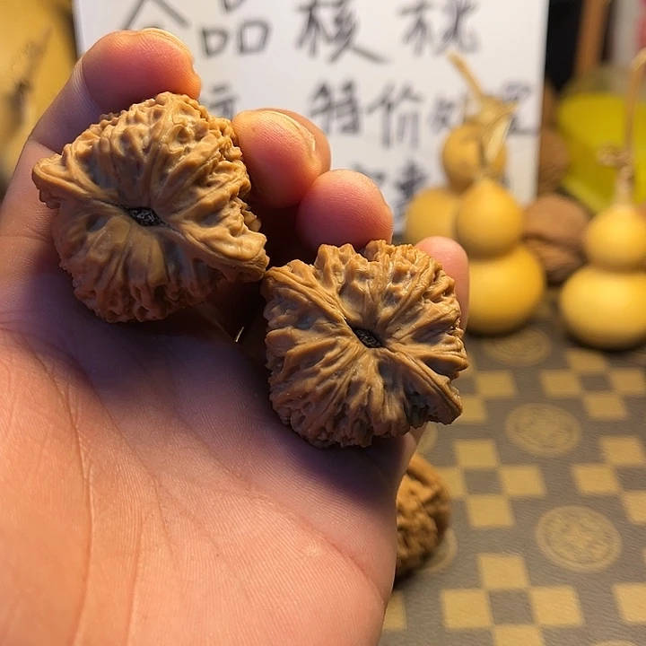 ****h大叶紫檀（黑酸枝木类）