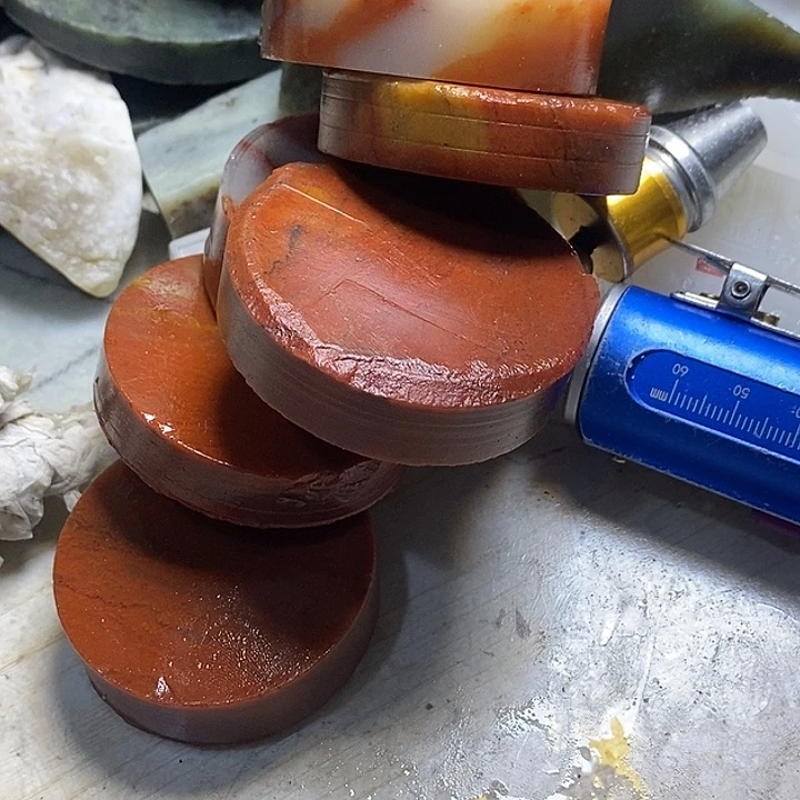 透闪石质玉珠宝半成品未镶嵌