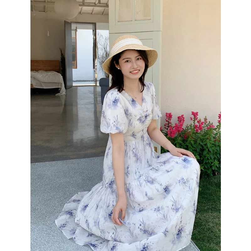 紫璐莱绿野蓝梦~法式气质v领泡泡袖雪纺碎花收腰长款连衣裙女950X