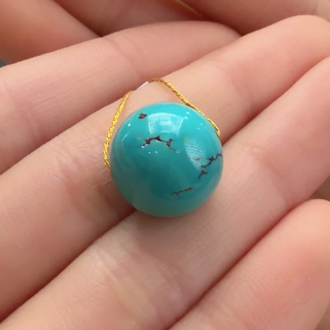 绿松石未镶嵌颈饰