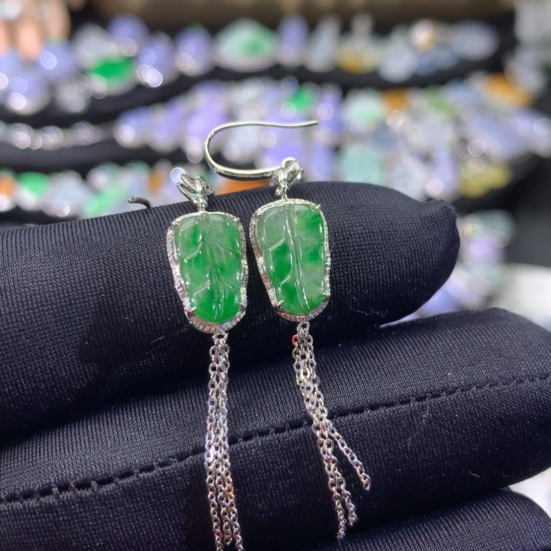 翡翠18K金镶嵌耳饰