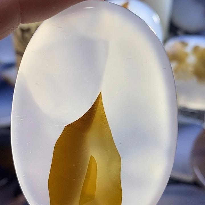 未镶嵌颈饰玛瑙/玉髓奈*