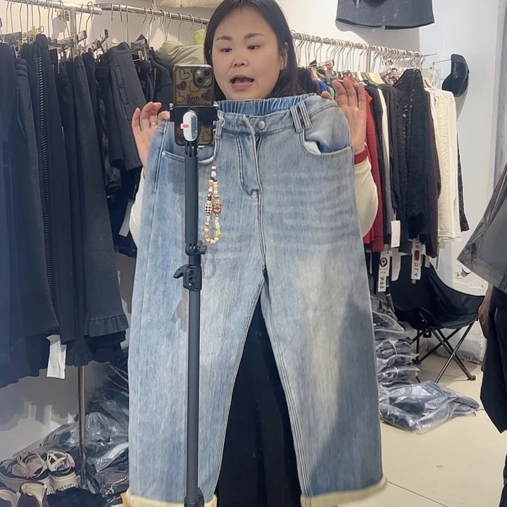 浅色牛仔裤好看好看