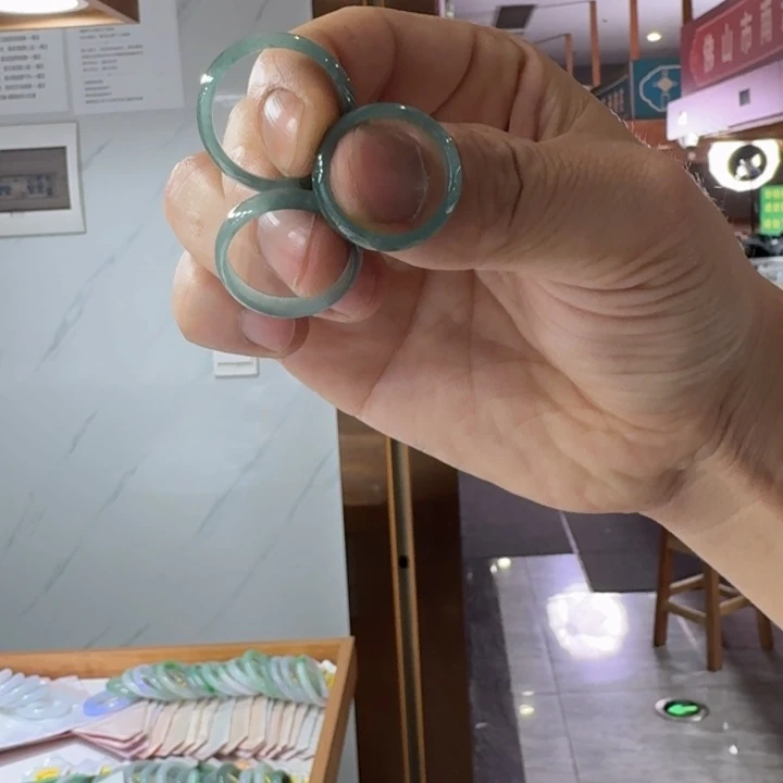 翡翠挂件未镶嵌纯天然缅甸翡翠