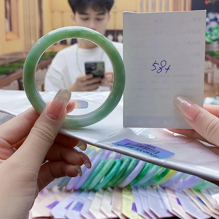 翡翠手镯未镶嵌Fxxw