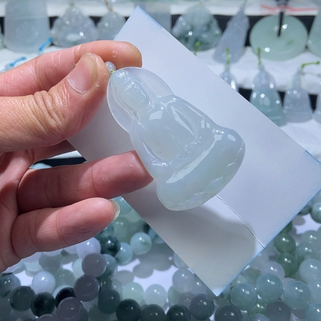 定制翡翠未镶嵌素衣观音