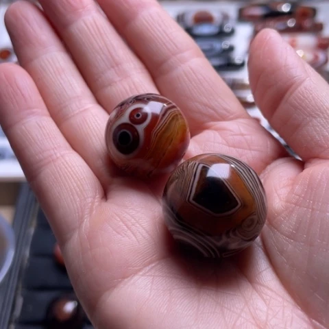 玛瑙吊坠未镶嵌火*玛瑙珠