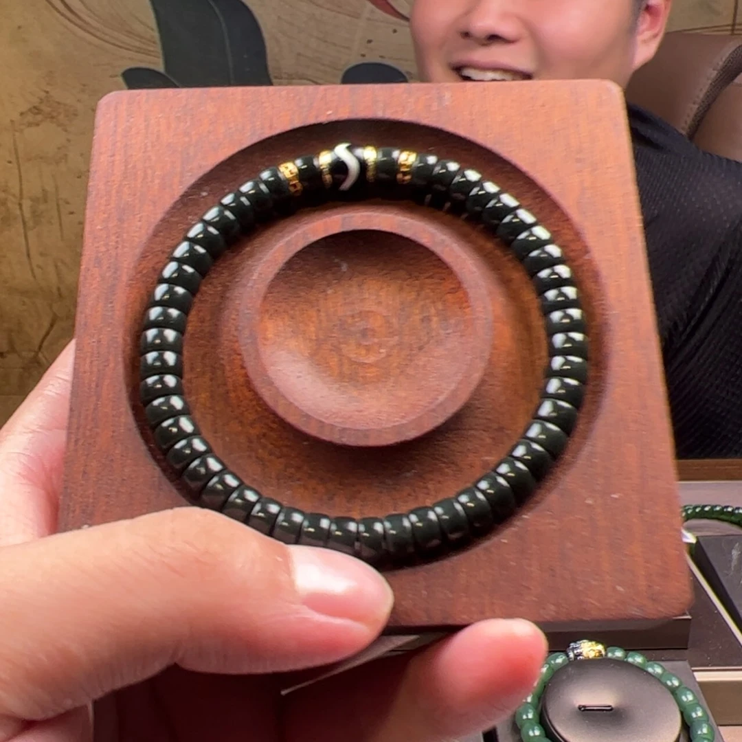 和田玉未镶嵌吊坠(不含链)