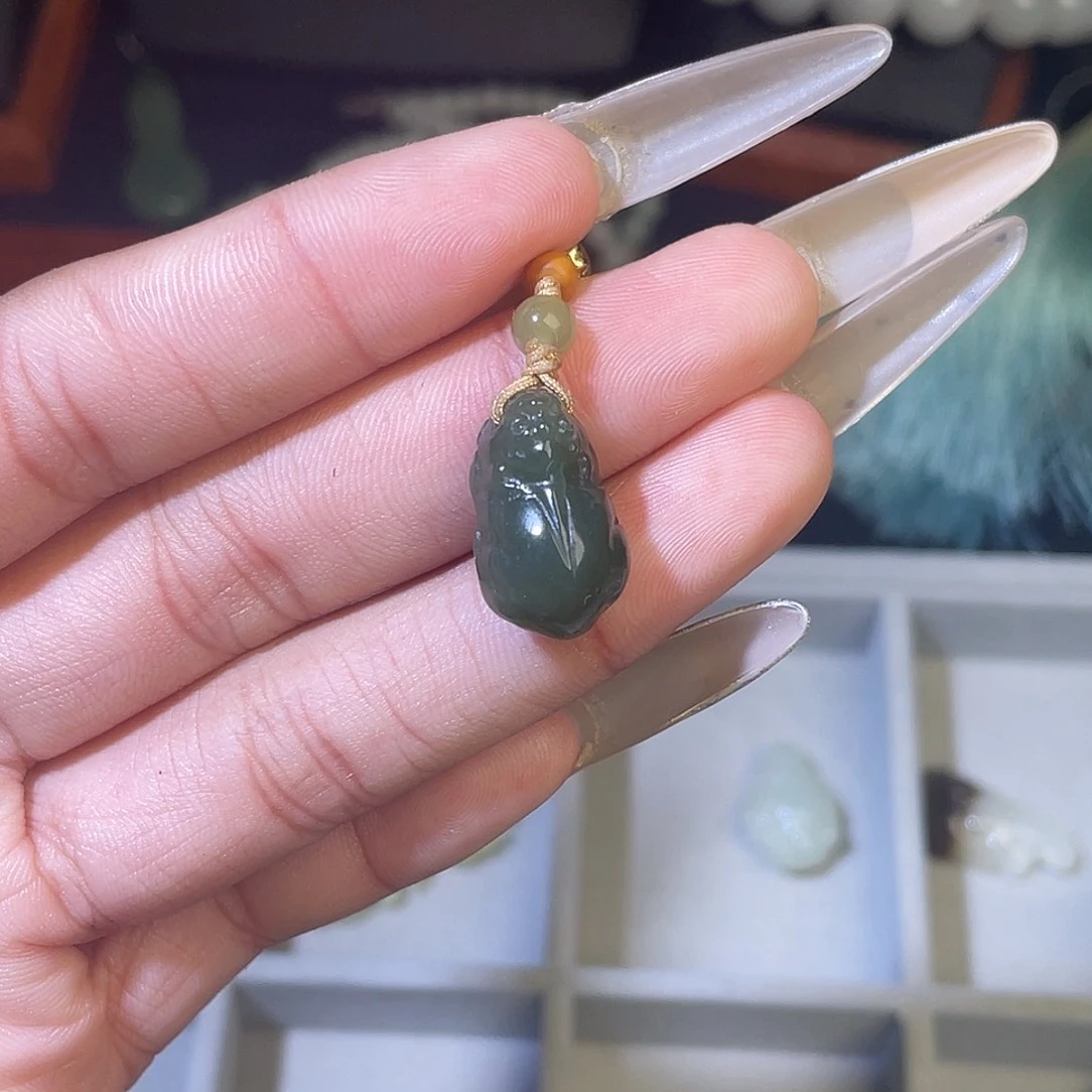 颈饰未镶嵌和田玉