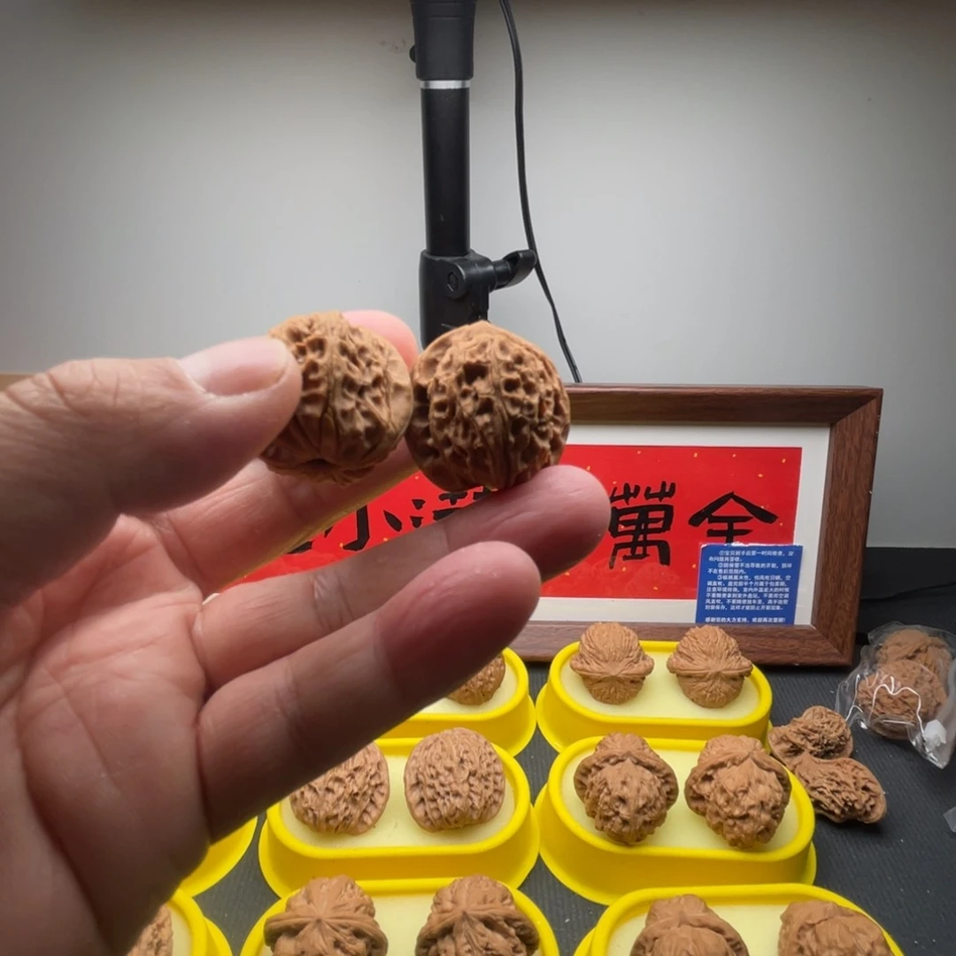 小****播全品无修平顶狮子头